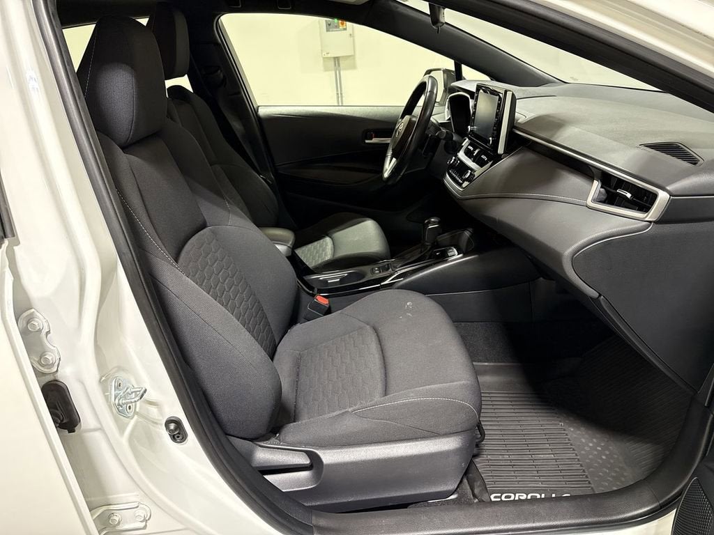 2022 Toyota Corolla Hatchback SE