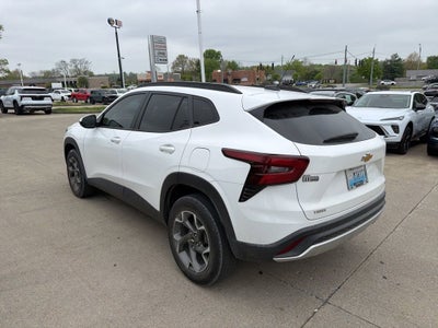 2025 Chevrolet Trax LT