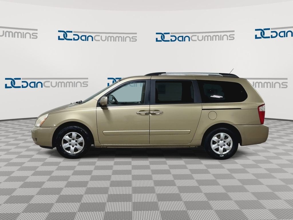 2010 Kia Sedona LX
