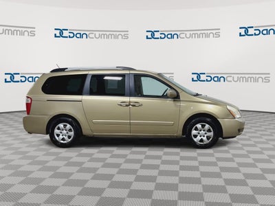 2010 Kia Sedona LX
