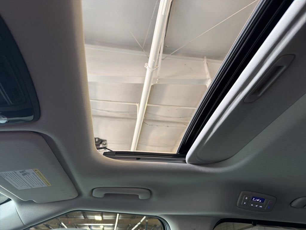 2025 Kia Carnival Hybrid SX