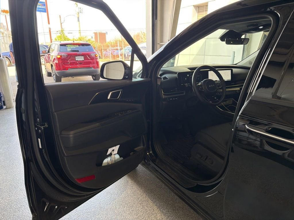 2025 Kia Carnival Hybrid SX