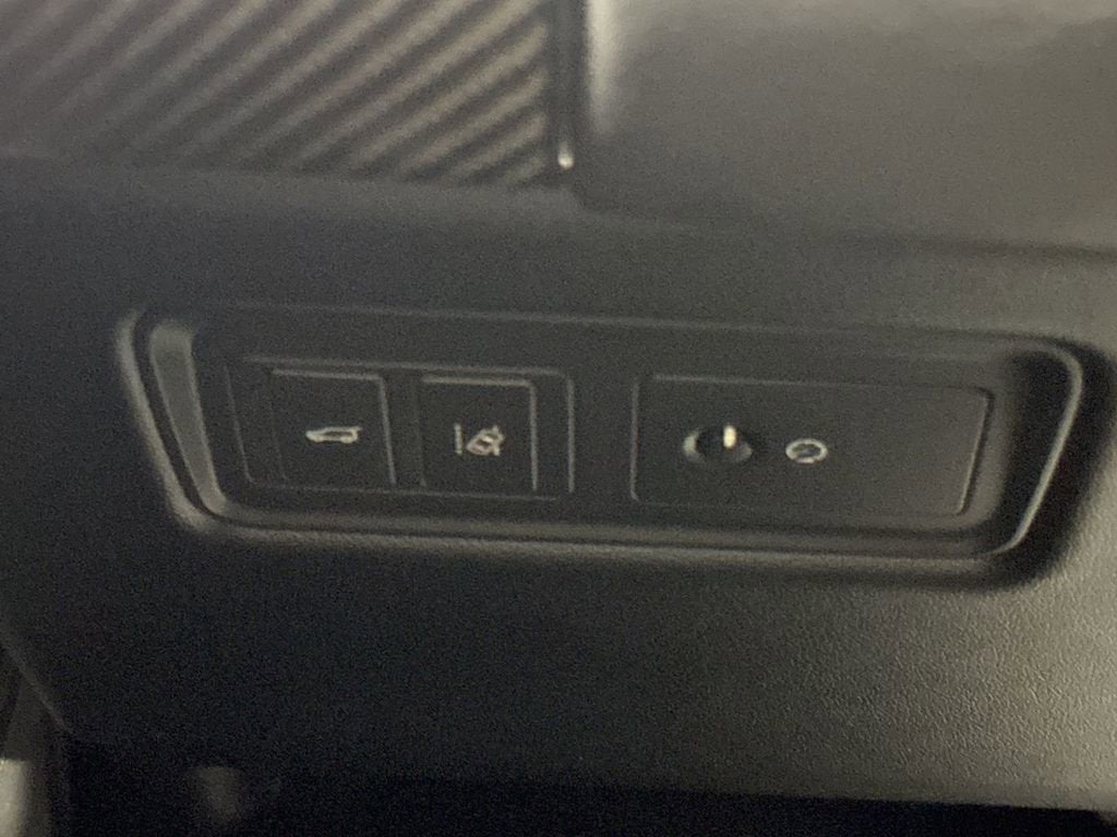 2017 Land Rover Range Rover Sport SVR