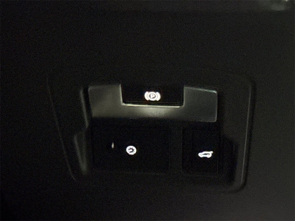 2018 Land Rover Range Rover Velar R-Dynamic SE