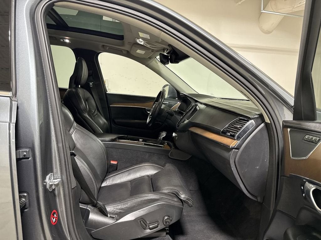 2017 Volvo XC90 Inscription