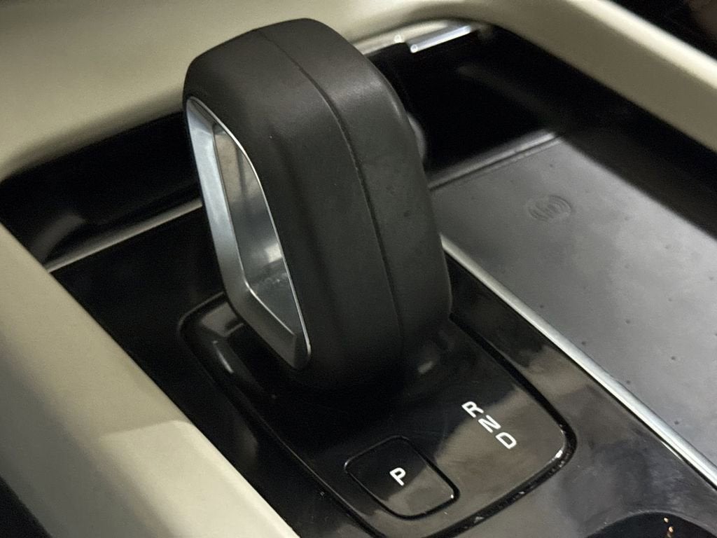 2022 Volvo XC60 Momentum