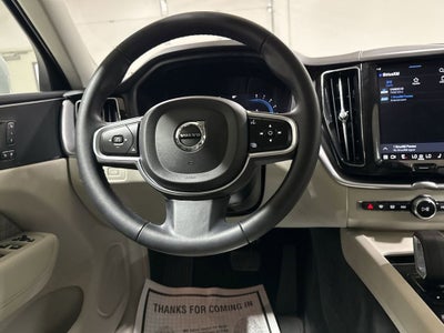 2022 Volvo XC60 Momentum