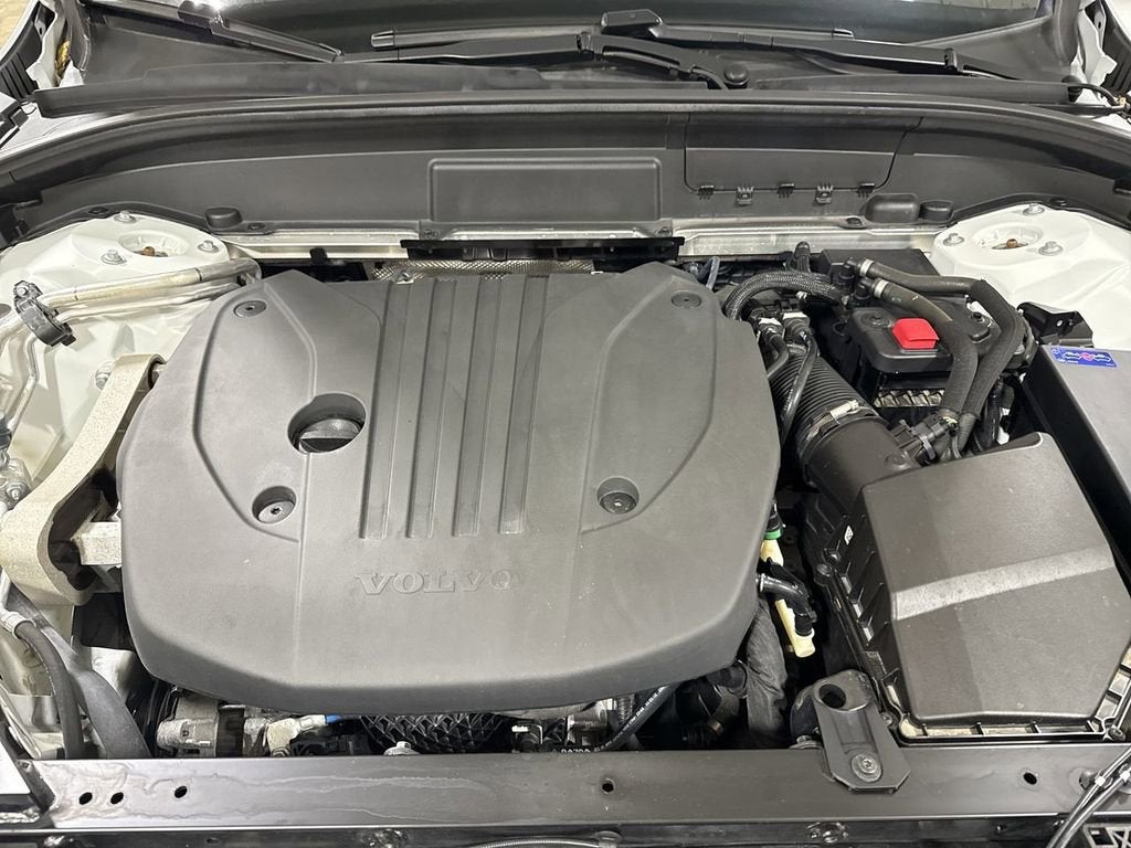 2022 Volvo XC60 Momentum