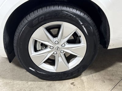 2022 Volvo XC60 Momentum