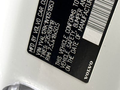 2022 Volvo XC60 Momentum