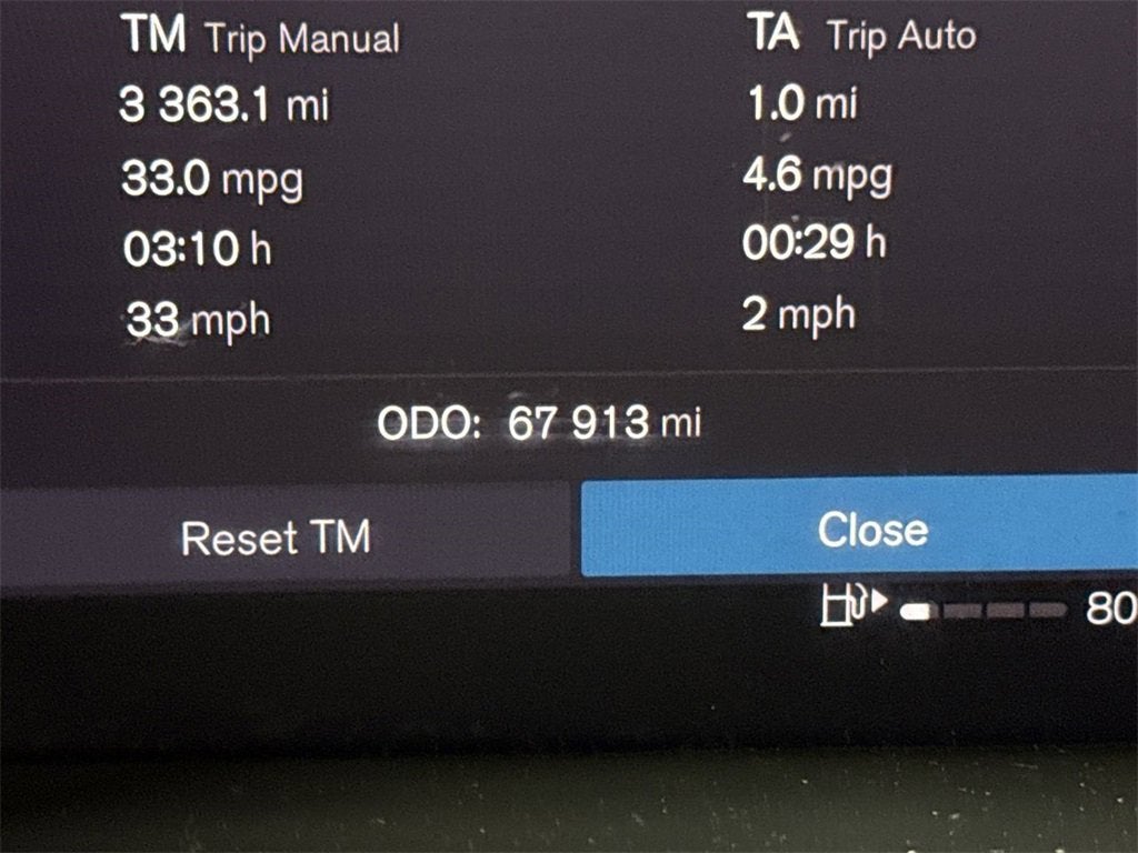 2024 Volvo XC40 Plus Bright Theme