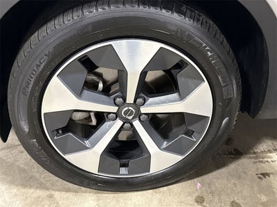 2024 Volvo XC40 Plus Bright Theme