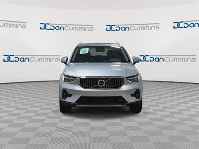 2024 Volvo XC40 Plus Bright Theme