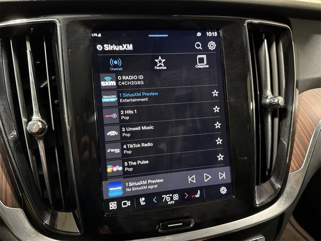 2025 Volvo V60 Cross Country Plus