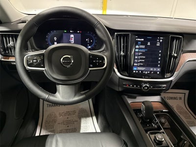 2025 Volvo V60 Cross Country Plus