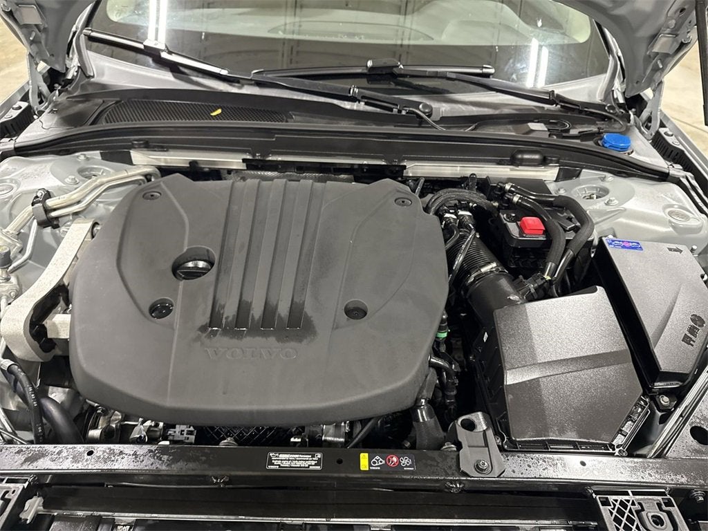 2025 Volvo V60 Cross Country Plus