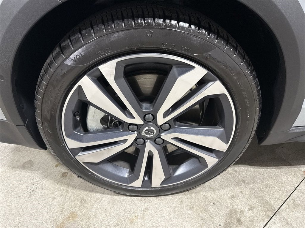 2025 Volvo V60 Cross Country Plus