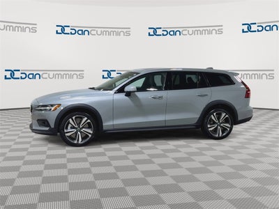 2025 Volvo V60 Cross Country Plus