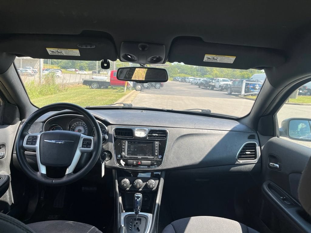 2013 Chrysler 200 Touring
