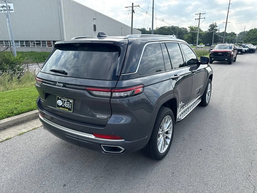 2022 Jeep Grand Cherokee Summit