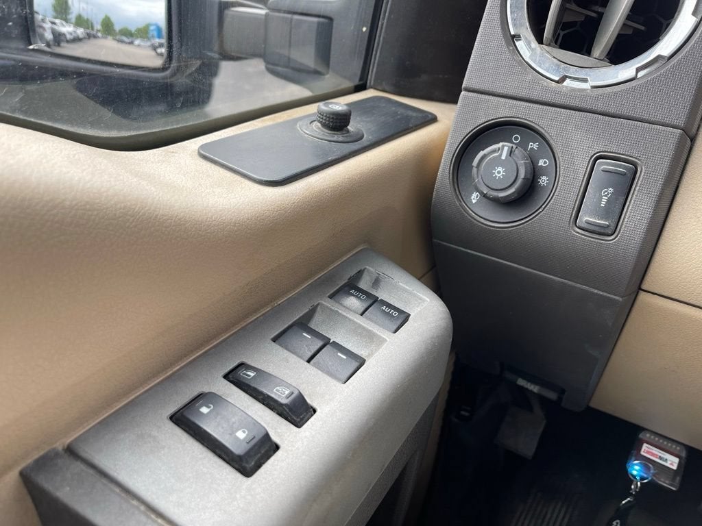 2016 Ford Super Duty F-350 SRW Lariat