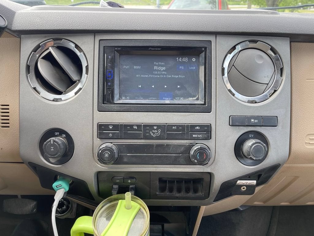 2016 Ford Super Duty F-350 SRW Lariat