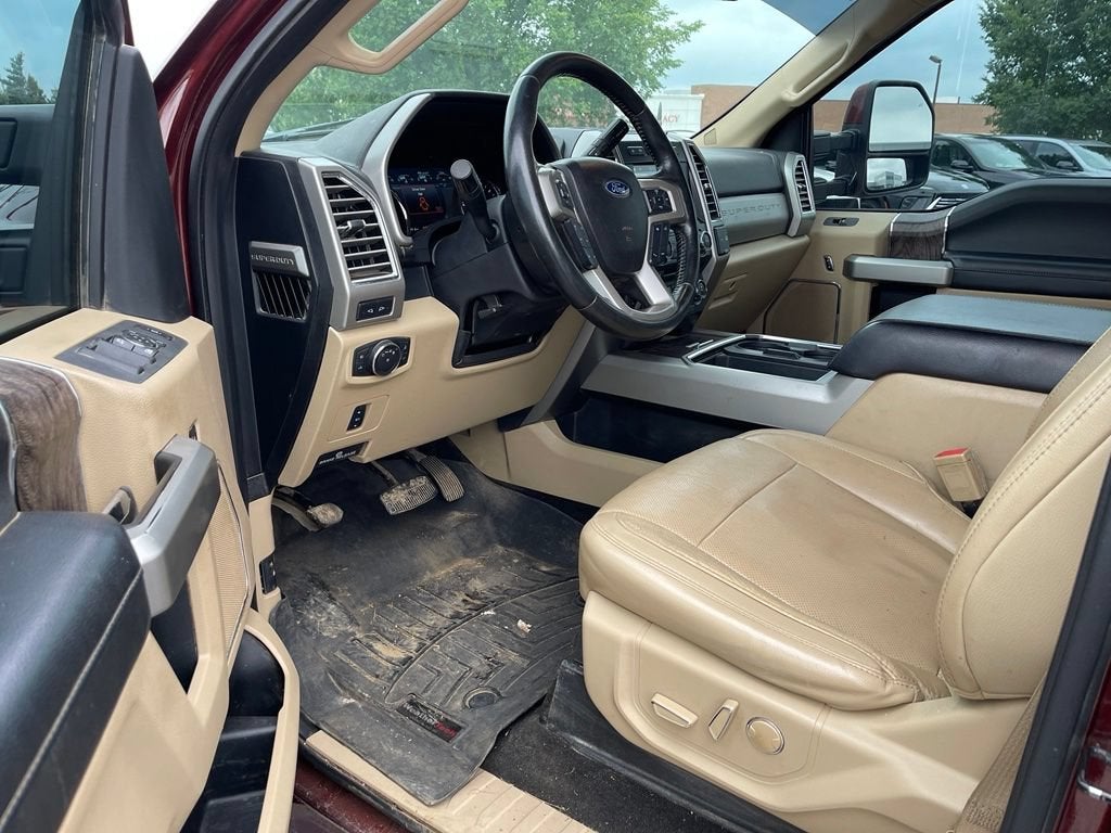2017 Ford Super Duty F-350 DRW Lariat
