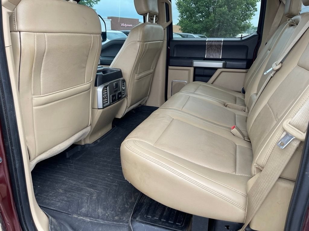 2017 Ford Super Duty F-350 DRW Lariat