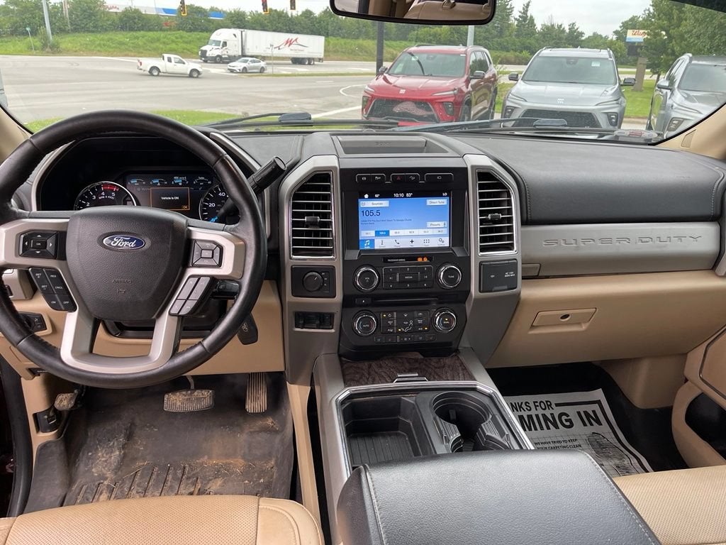 2017 Ford Super Duty F-350 DRW Lariat