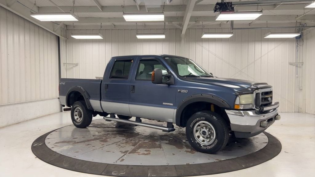 2004 Ford Super Duty F-350 SRW XL