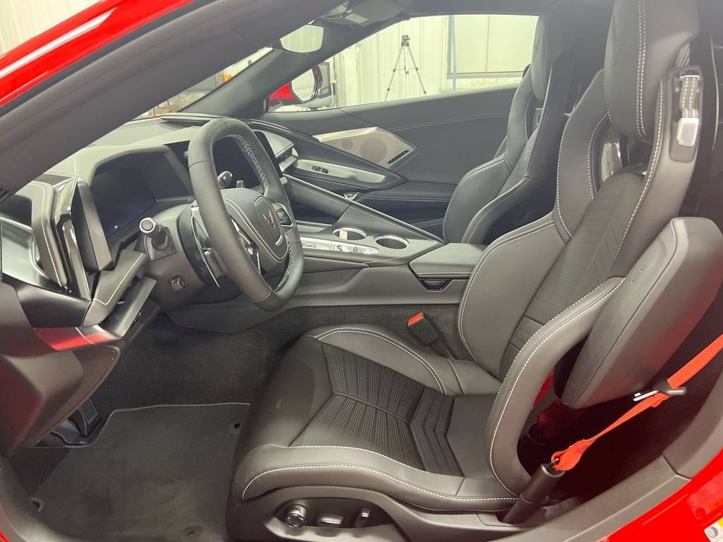 2027 Chevrolet Corvette 2LT - Photo 20
