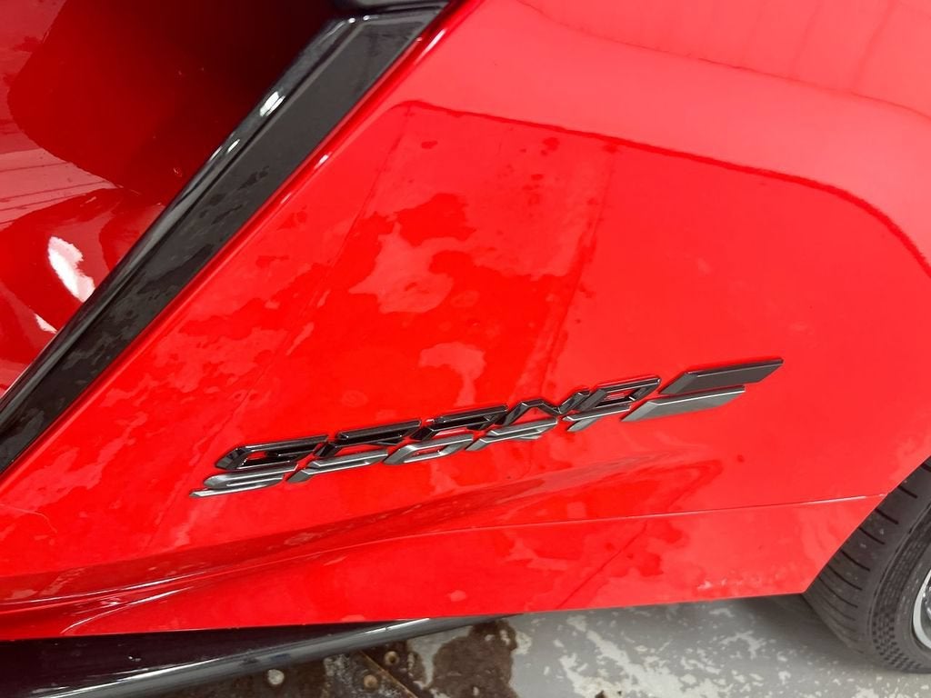 2027 Chevrolet Corvette 2LT - Photo 25