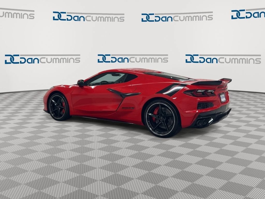 2027 Chevrolet Corvette 2LT - Photo 6