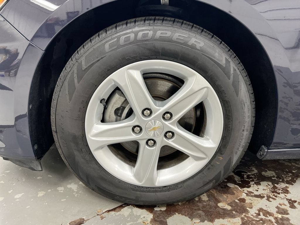 2025 Chevrolet Malibu LS