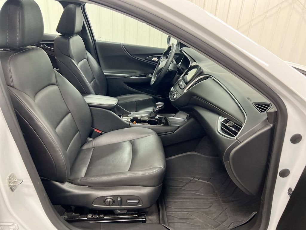 2024 Chevrolet Malibu 2LT