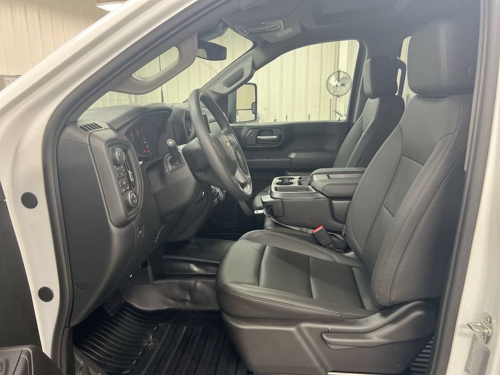2026 Chevrolet Silverado 3500 HD WT DRW