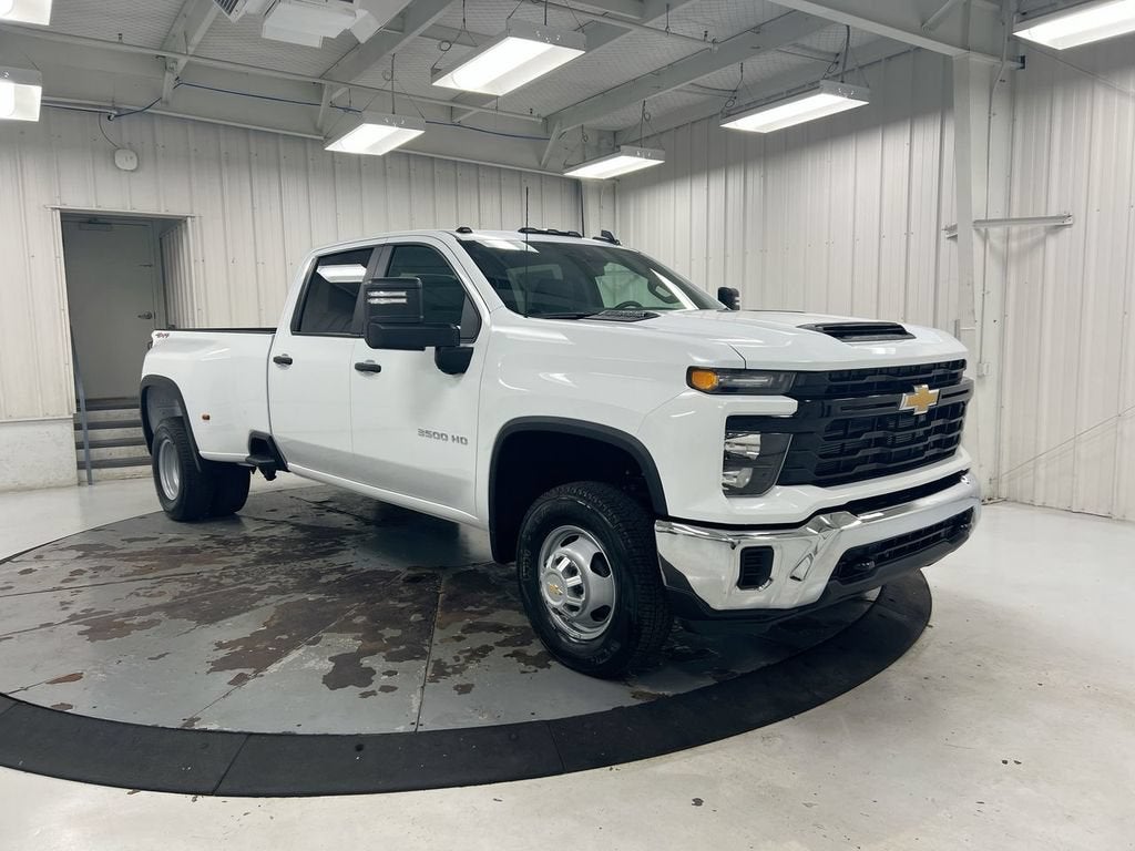2026 Chevrolet Silverado 3500 HD WT DRW