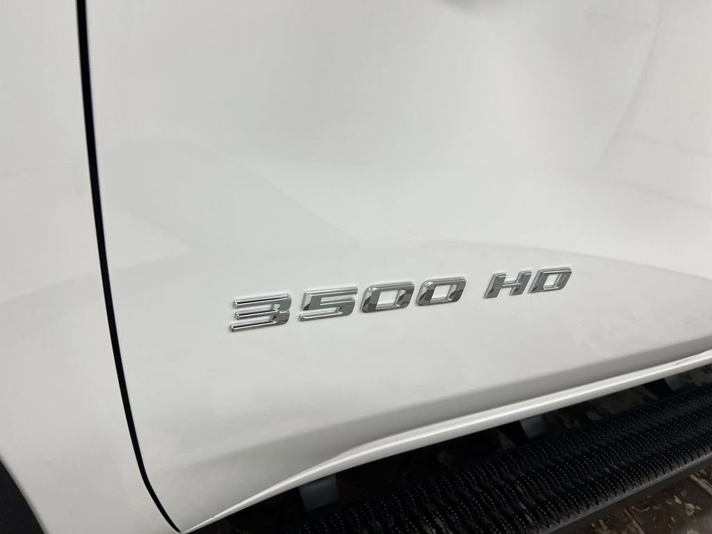 2026 Chevrolet Silverado 3500 HD WT DRW