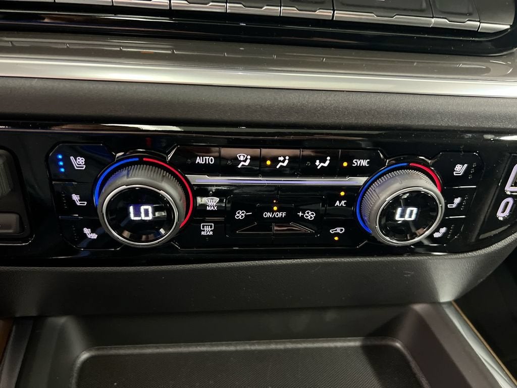 2026 Chevrolet Silverado 3500 HD High Country DRW