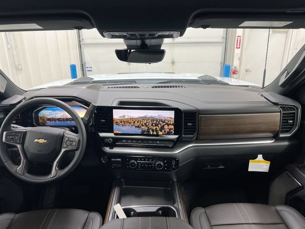 2026 Chevrolet Silverado 3500 HD High Country DRW