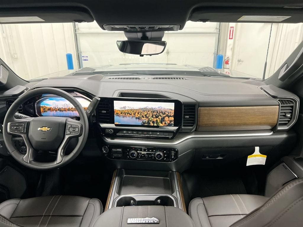2026 Chevrolet Silverado 3500 HD High Country DRW