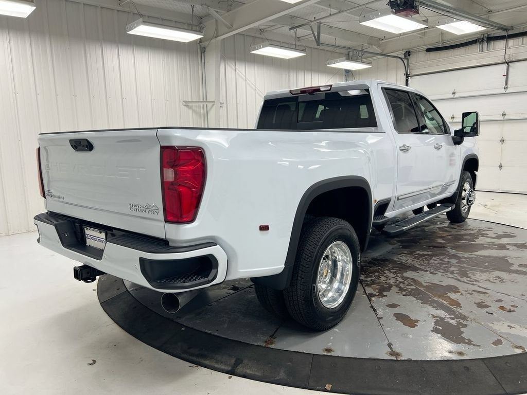 2026 Chevrolet Silverado 3500 HD High Country DRW