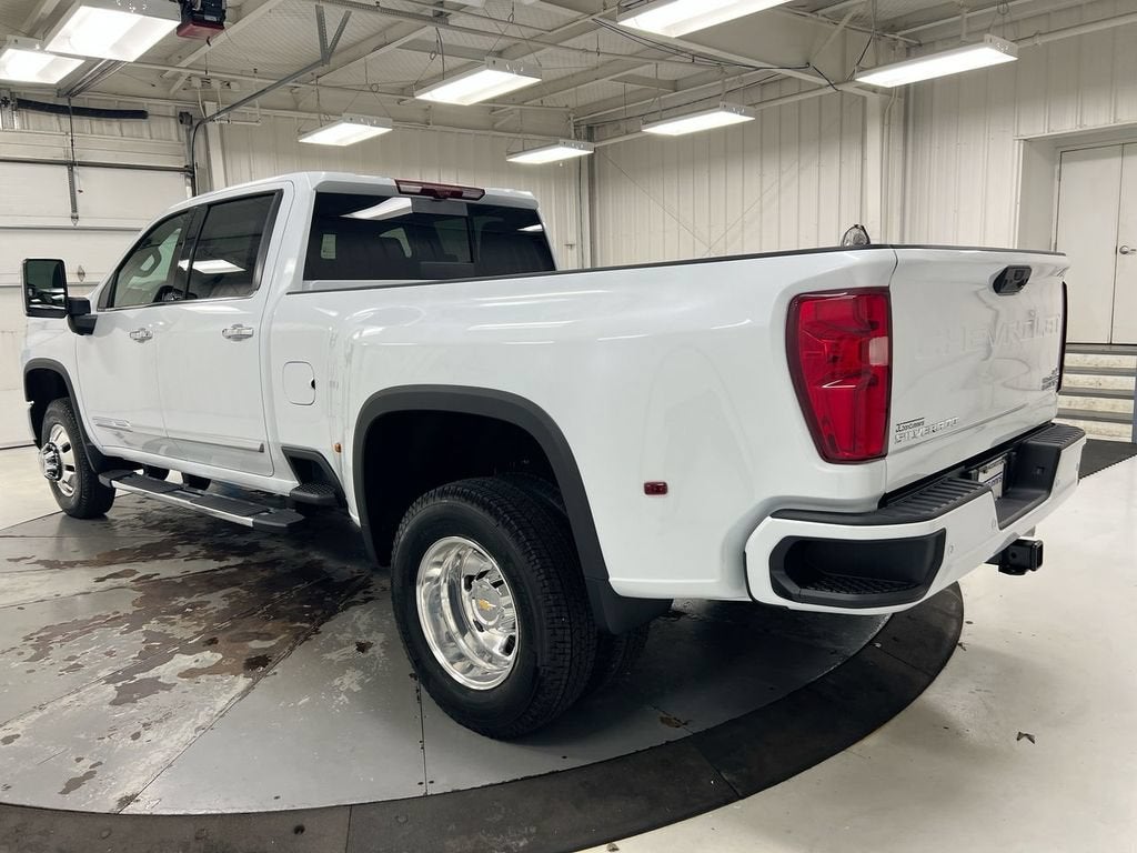2026 Chevrolet Silverado 3500 HD High Country DRW