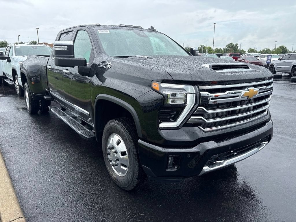 2026 Chevrolet Silverado 3500 HD High Country DRW