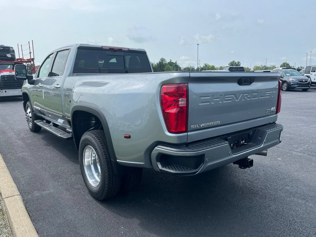 2026 Chevrolet Silverado 3500 HD High Country DRW