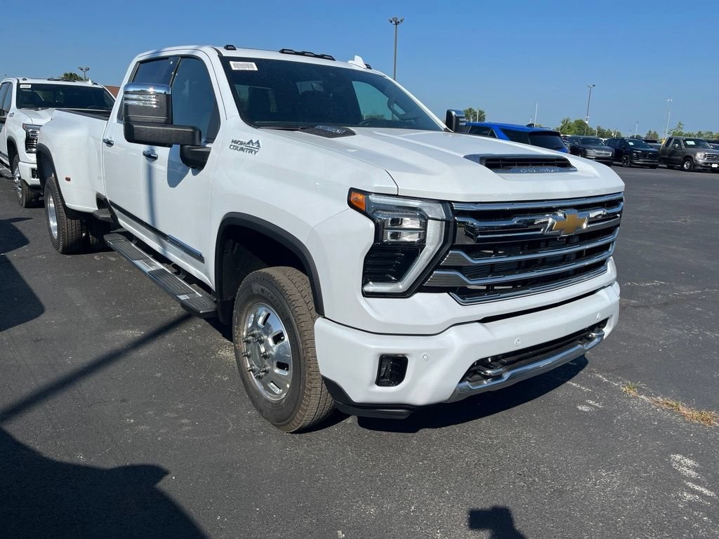 2026 Chevrolet Silverado 3500 HD High Country DRW
