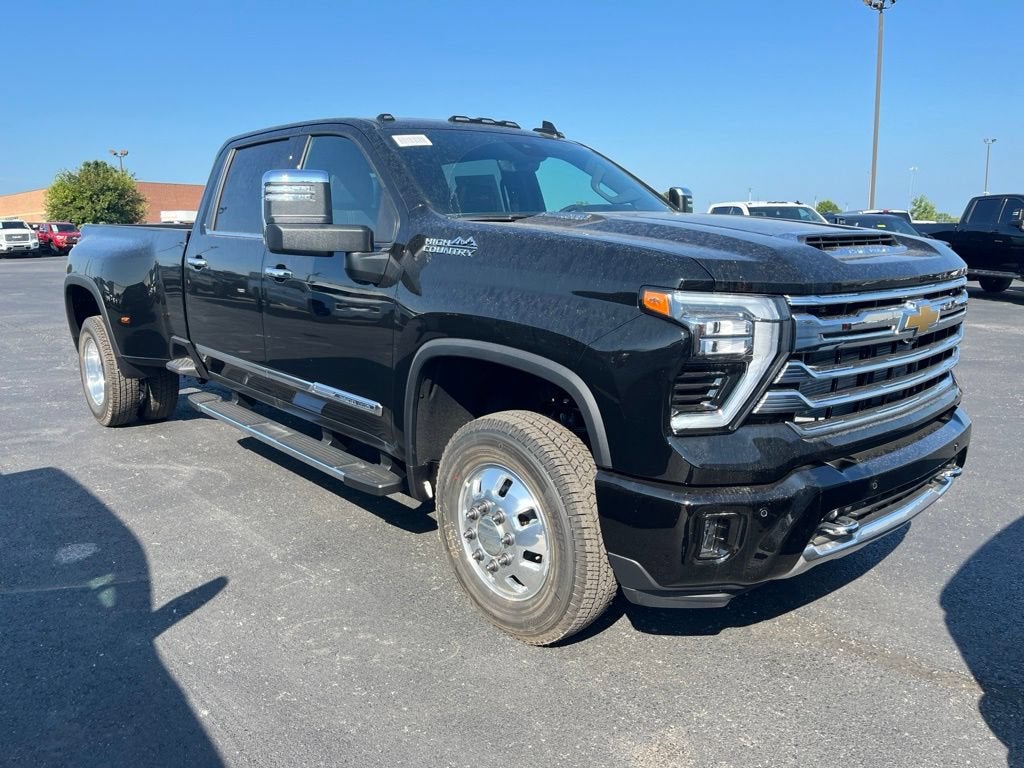 2026 Chevrolet Silverado 3500 HD High Country DRW