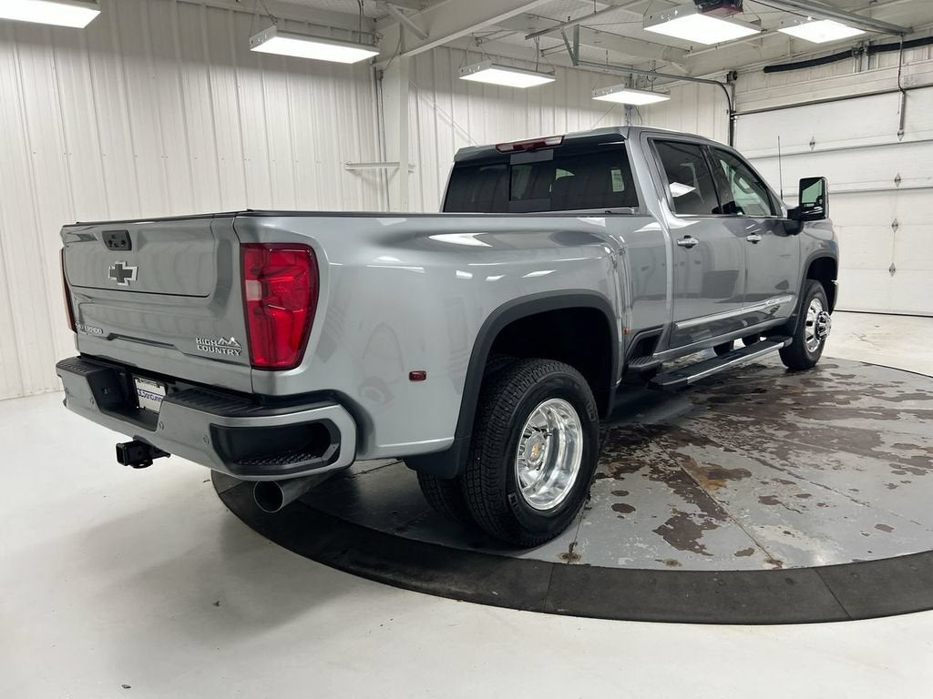 2026 Chevrolet Silverado 3500 HD High Country DRW