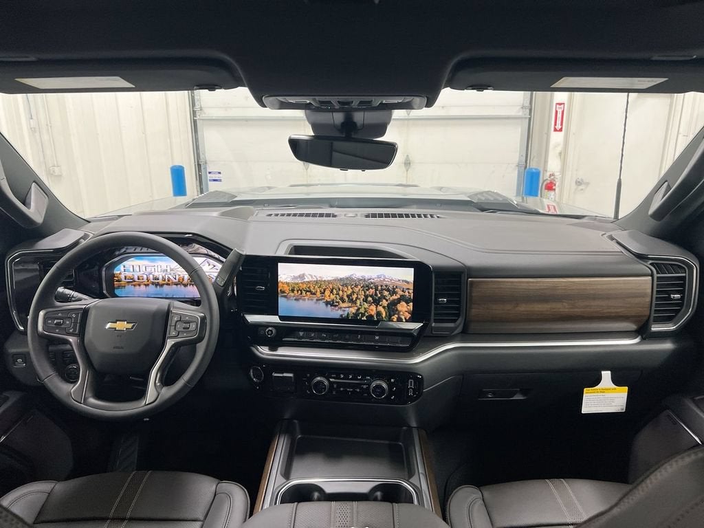 2026 Chevrolet Silverado 3500 HD High Country DRW