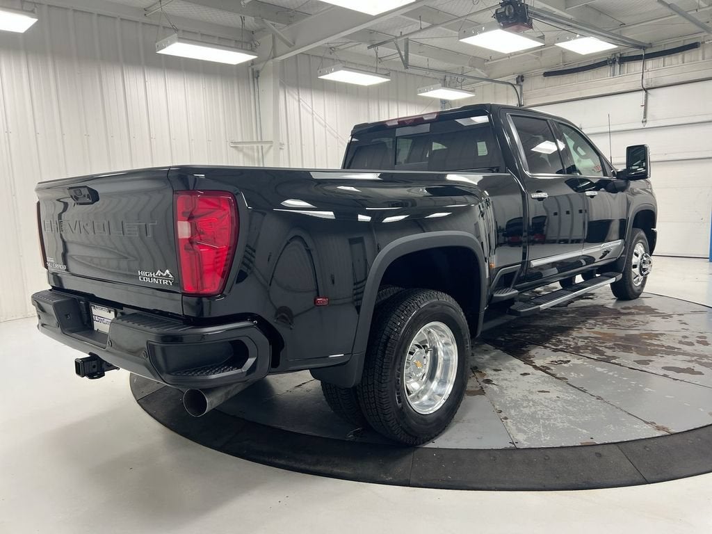 2026 Chevrolet Silverado 3500 HD High Country DRW